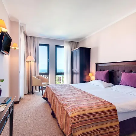 барсело роял бийч 5*