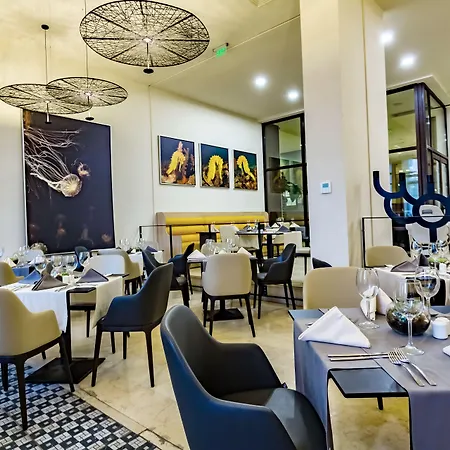 Barcelo Royal ساني بيتش