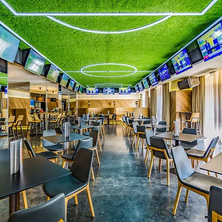 Barcelo Royal ساني بيتش